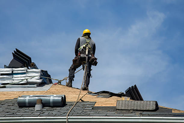 Professional Gutter Installation technician working in Techny, IL